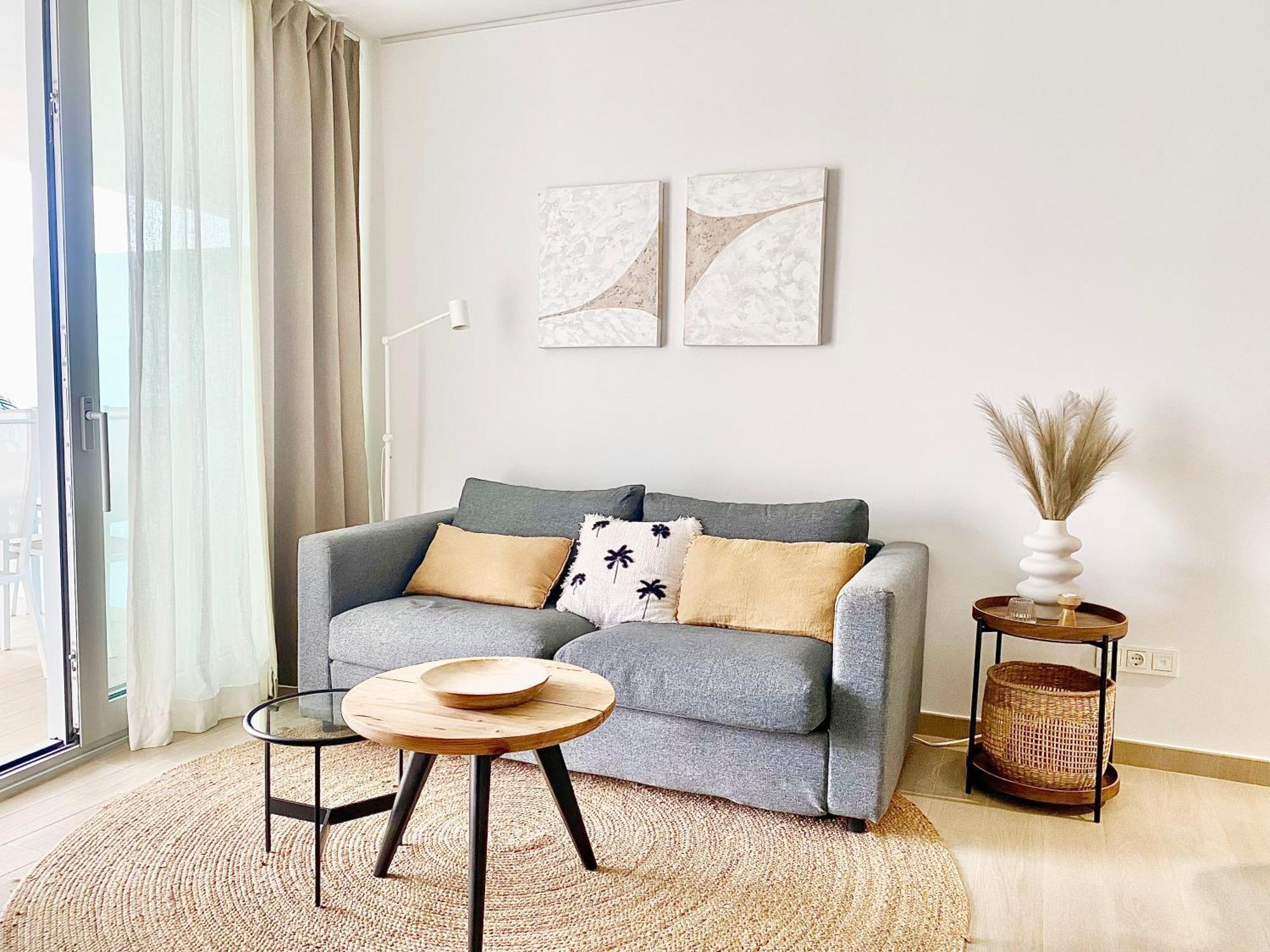 Fantastic Apartment In The Wave Just Steps From Carvajal Beach - Pool And Free Parking ฟูเอนฮิโรลา ภายนอก รูปภาพ