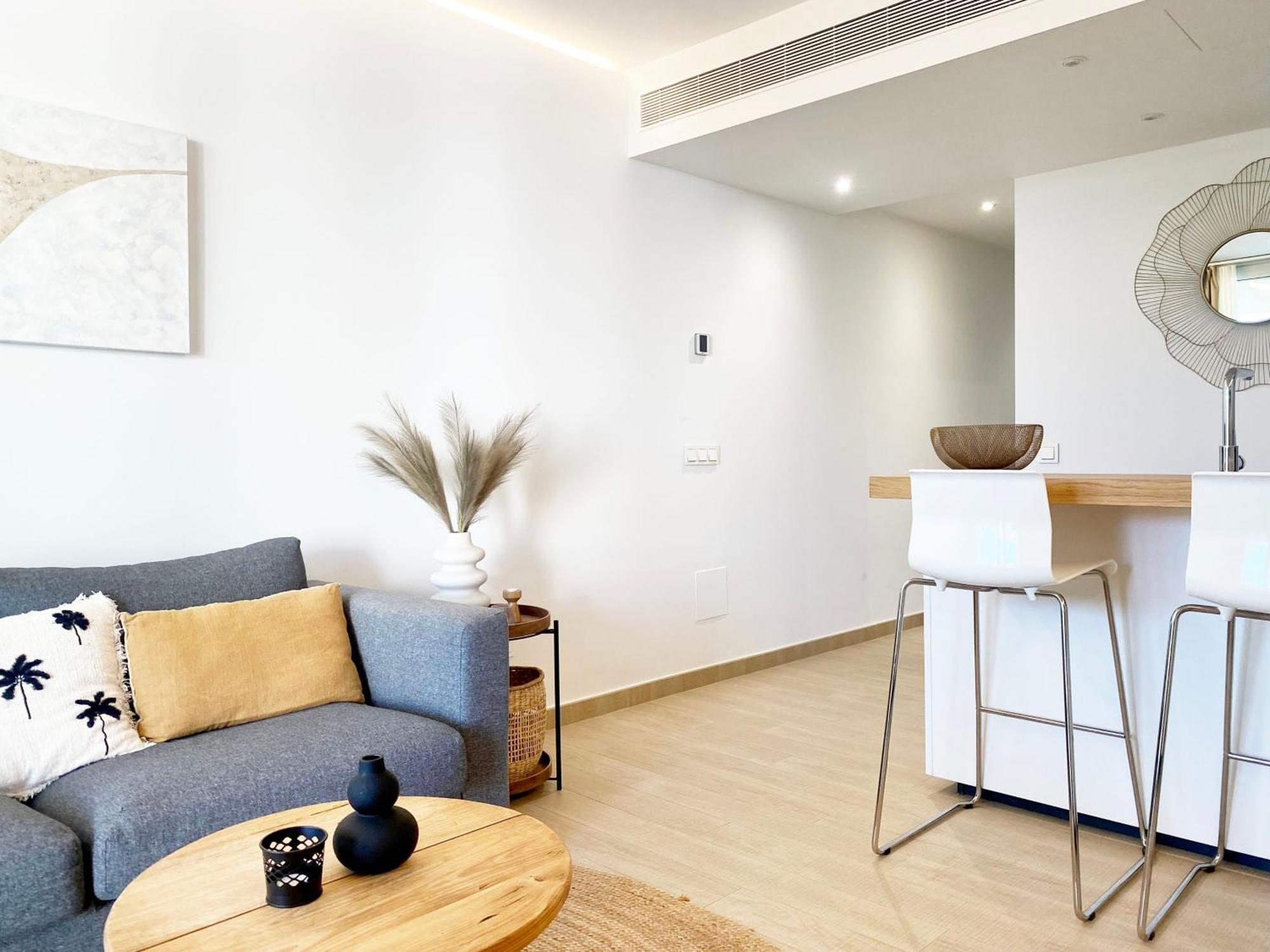 Fantastic Apartment In The Wave Just Steps From Carvajal Beach - Pool And Free Parking ฟูเอนฮิโรลา ภายนอก รูปภาพ