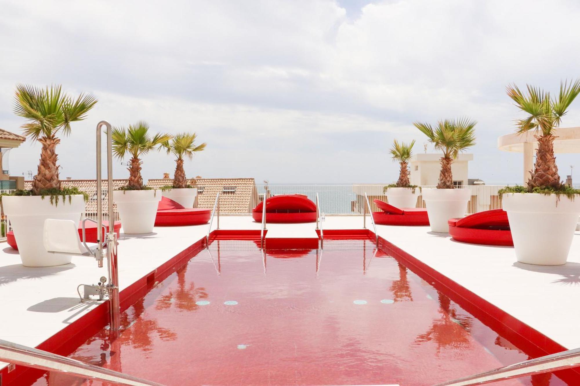 Fantastic Apartment In The Wave Just Steps From Carvajal Beach - Pool And Free Parking ฟูเอนฮิโรลา ภายนอก รูปภาพ